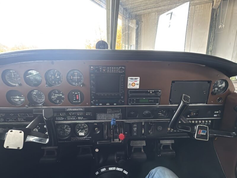 Piper PA32-300 Cherokee Six